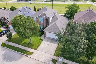 5724 Table Rock Dr, Fort Worth, TX 76131 - Photo 6