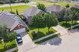 5724 Table Rock Dr, Fort Worth, TX 76131 - Photo 8