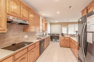 5724 Table Rock Dr, Fort Worth, TX 76131 - Photo 14