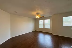 2233 Chestnut Dr, Little Elm, TX 75068 - Photo 10