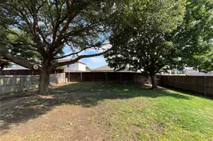2233 Chestnut Dr, Little Elm, TX 75068 - Photo 22