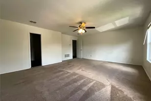2233 Chestnut Dr, Little Elm, TX 75068 - Photo 12