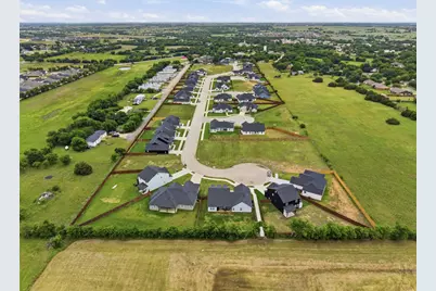 585 Highview Court, Godley, TX 76044 - Photo 14