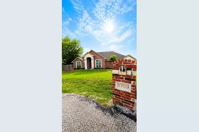 2700 Random Court, Granbury, TX 76049 - Photo 2