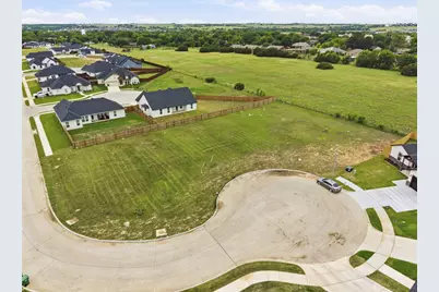 589 Highview Court, Godley, TX 76044 - Photo 1