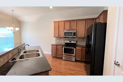 517 Highpark Court, Lake Dallas, TX 75065 - Photo 12