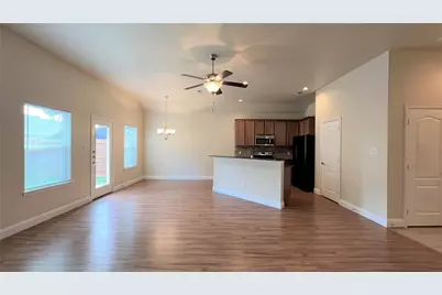 517 Highpark Court, Lake Dallas, TX 75065 - Photo 10