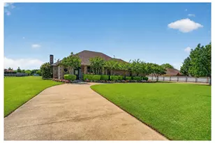 1408 W Cleburne Rd, Crowley, TX 76036 - Photo 38