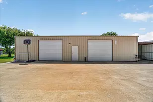 1408 W Cleburne Rd, Crowley, TX 76036 - Photo 34
