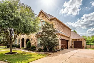 2019 Churchill Downs Ln, Trophy Club, TX 76262 - Photo 2