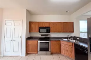 10001 Blue Bell Dr, Fort Worth, TX 76108 - Photo 8