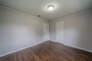 1155 Greenbrier Dr, River Oaks, TX 76114 - Photo 12
