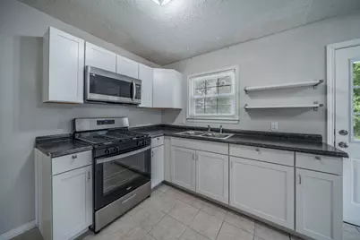 1155 Greenbrier Drive, River Oaks, TX 76114 - Photo 6