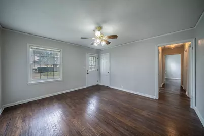 1155 Greenbrier Drive, River Oaks, TX 76114 - Photo 4