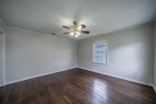 1155 Greenbrier Dr, River Oaks, TX 76114 - Photo 2