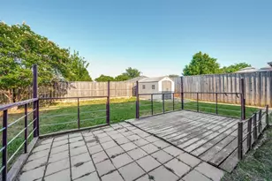1665 Princess Ln, Little Elm, TX 75036 - Photo 10