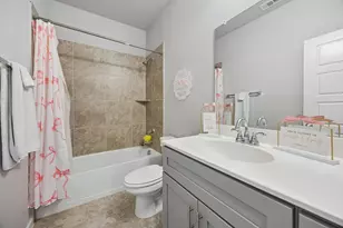 638 Hazeltine Rd, Red Oak, TX 75154 - Photo 8