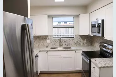 728 Cory Street, Grapevine, TX 76051 - Photo 6