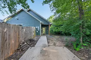 707 E Woodard St, Denison, TX 75021 - Photo 24