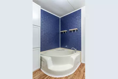 1107 Market Street, Tye, TX 79563 - Photo 8