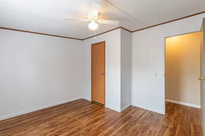 1107 Market Street, Tye, TX 79563 - Photo 12