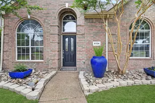 8104 Springmoss Dr, Plano, TX 75025 - Photo 2