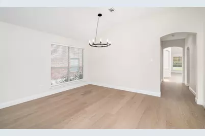 9113 Warren Drive, McKinney, TX 75071 - Photo 6