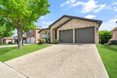 9113 Warren Drive, McKinney, TX 75071 - Photo 2