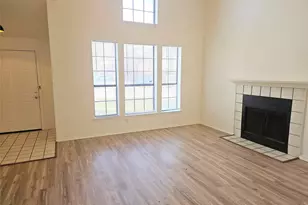 4730 Waxwing Dr, Arlington, TX 76018 - Photo 4
