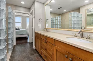 411 W 7th St, Fort Worth, TX 76102 - Photo 16