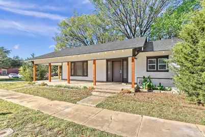 1115 S Rusk Avenue, Denison, TX 75020 - Photo 2