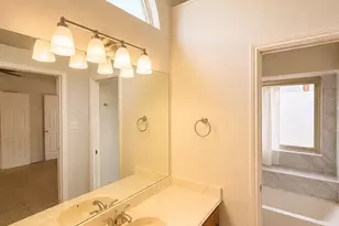4806 Shadyway Dr, Arlington, TX 76018 - Photo 12