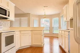4806 Shadyway Dr, Arlington, TX 76018 - Photo 6