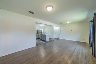 11528 Sinclair Avenue, Dallas, TX 75218 - Photo 2