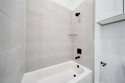 8107 Calhoun Road, Houston, TX 77033 - Photo 16