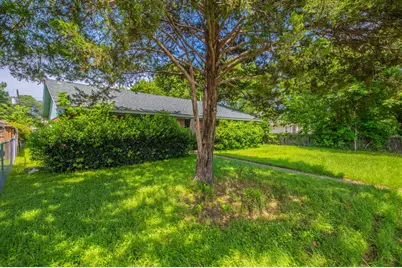 10431 Kinslow Drive, Dallas, TX 75217 - Photo 22
