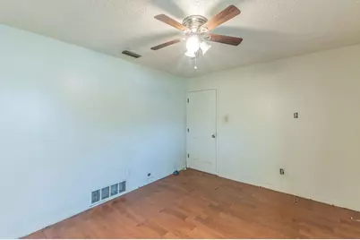 10431 Kinslow Drive, Dallas, TX 75217 - Photo 10