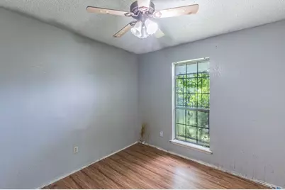 10431 Kinslow Drive, Dallas, TX 75217 - Photo 16