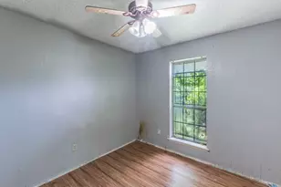 10431 Kinslow Dr, Dallas, TX 75217 - Photo 16