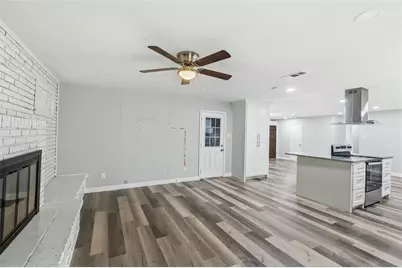 1508 Grantland Circle, Fort Worth, TX 76112 - Photo 4