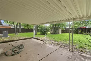 1508 Grantland Cir, Fort Worth, TX 76112 - Photo 24