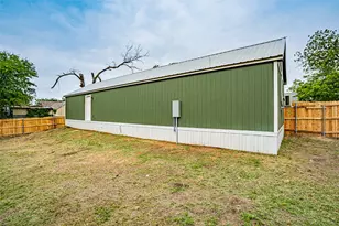 329 Vine St, Dublin, TX 76446 - Photo 34