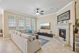 804 Duckett Dr, Euless, TX 76039 - Photo 4