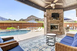 1213 Teton Dr, Burleson, TX 76028 - Photo 2