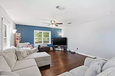 208 W Couts Street, Weatherford, TX 76086 - Photo 14