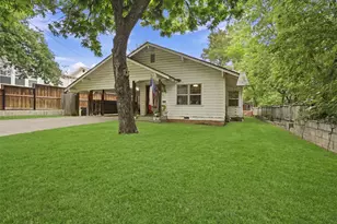208 W Couts St, Weatherford, TX 76086 - Photo 2