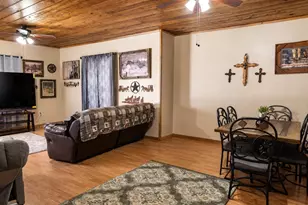 309 W 10th St, Cisco, TX 76437 - Photo 4