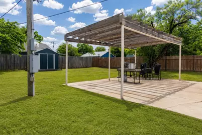 309 W 10th Street, Cisco, TX 76437 - Photo 14