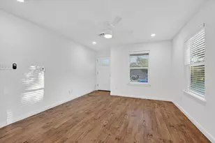 422 E Shepherd St, Denison, TX 75021 - Photo 6