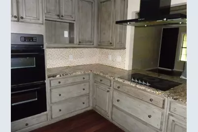 402 S 4th Street, Grandview, TX 76050 - Photo 6